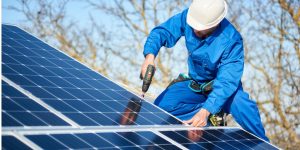 Installation Maintenance Panneaux Solaires Photovoltaïques à Brecé